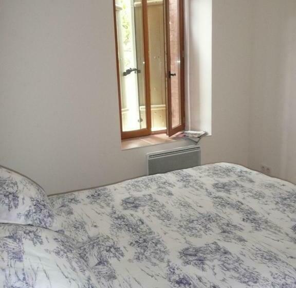 Bed and Breakfast Clos Du Magnolia