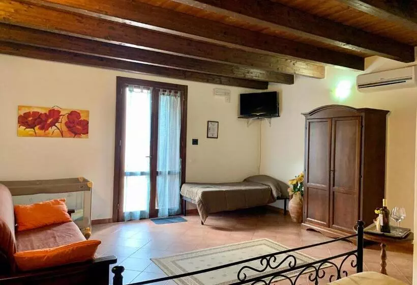 ホテル Agriturismo Tenute Pispisa Segesta