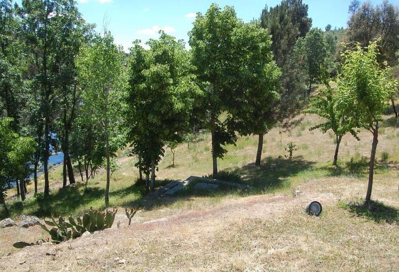 هتل Casa Da Janal