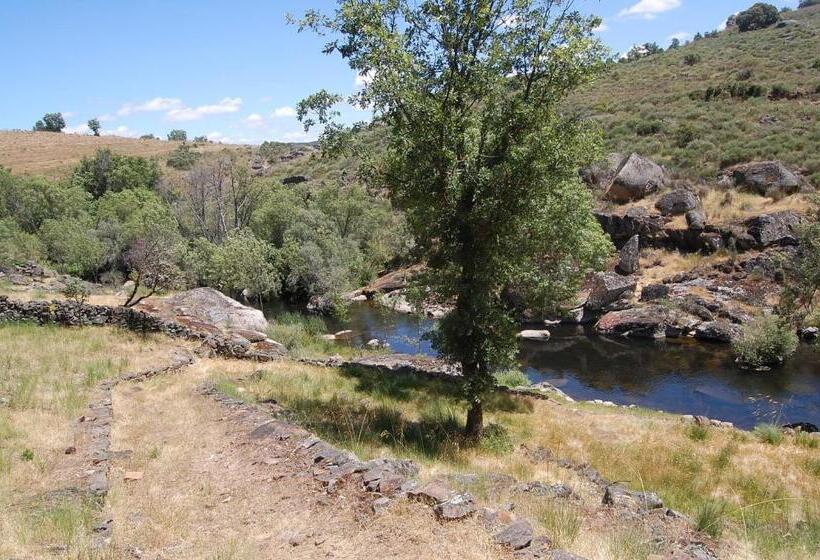 هتل Casa Da Janal