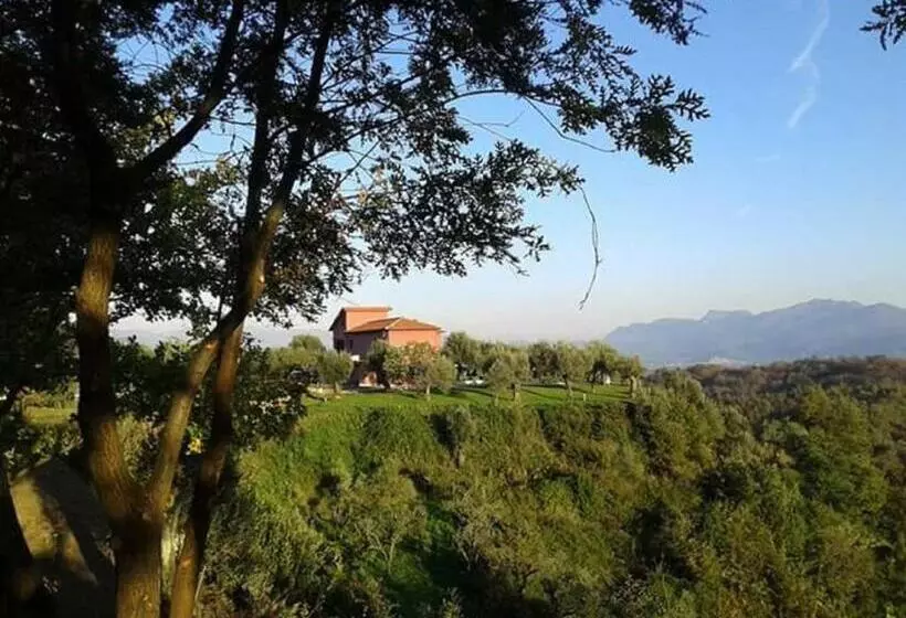ホテル La Masseriola Agriturismo