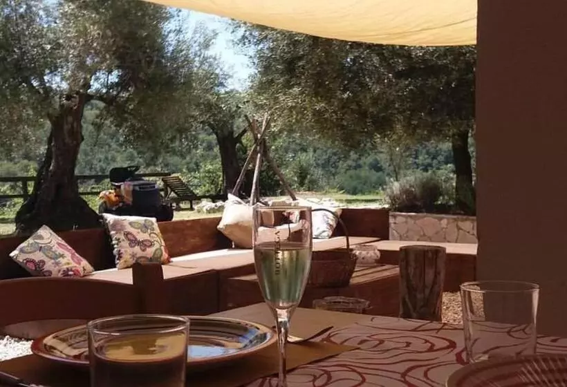 ホテル La Masseriola Agriturismo