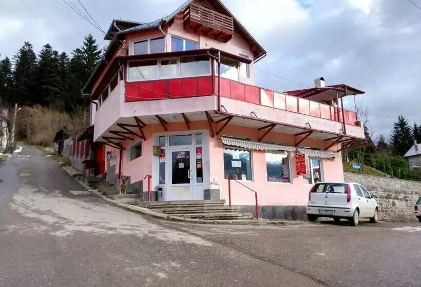 پانسیون Vila Marcela