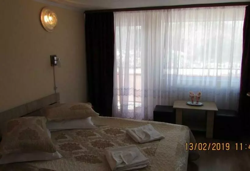 پانسیون Vila Marcela