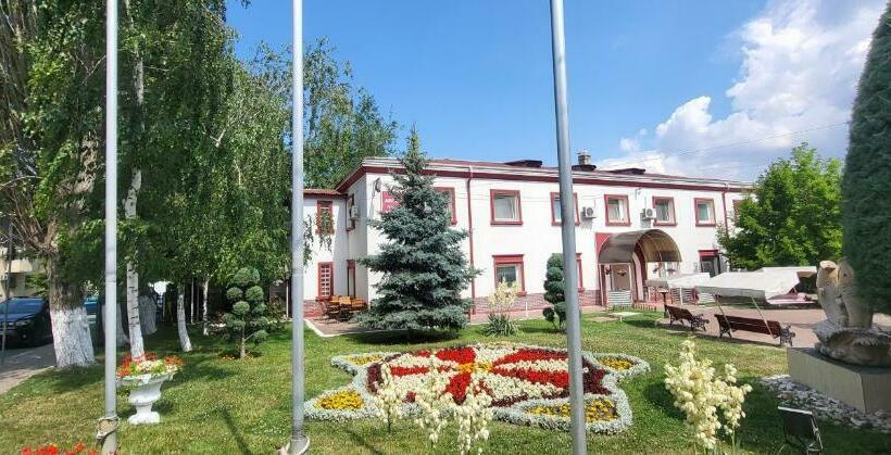 Pensiune Restaurant Arconi