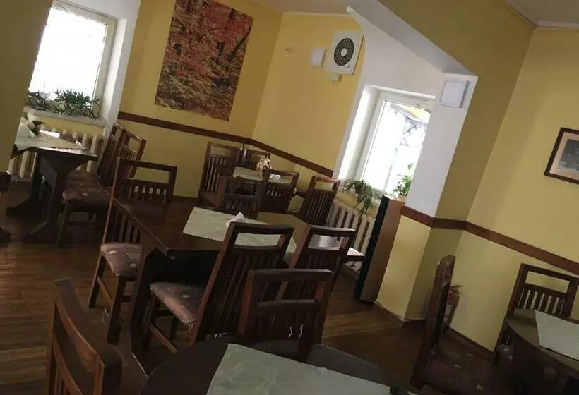 Pensiune Restaurant Arconi