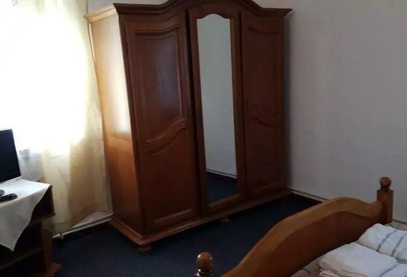 Pensiune Restaurant Arconi