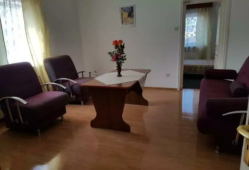 Pensiune Restaurant Arconi