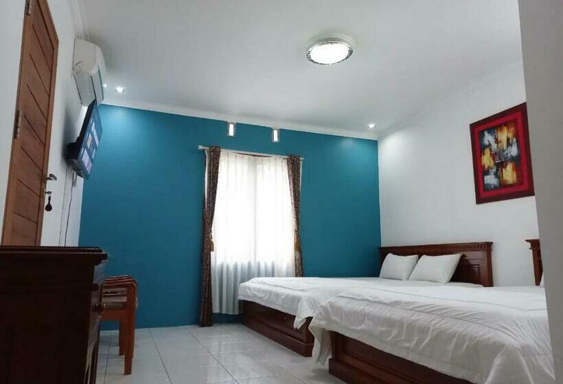 Pensionat Nusawiru Guest House