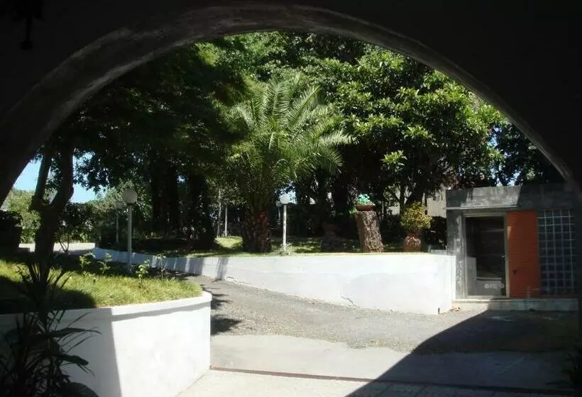 Majatalo Rs Sobreiro