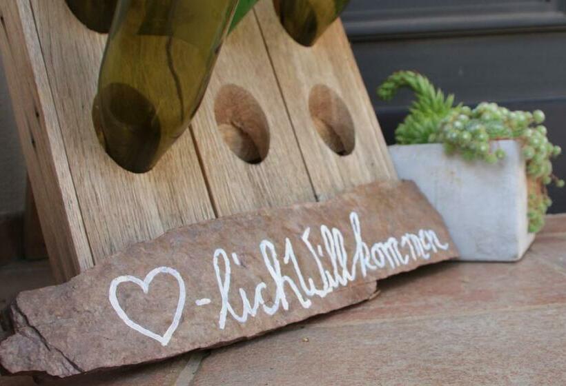 פנסיון Weingut Brennerei Gästehaus Emil Dauns