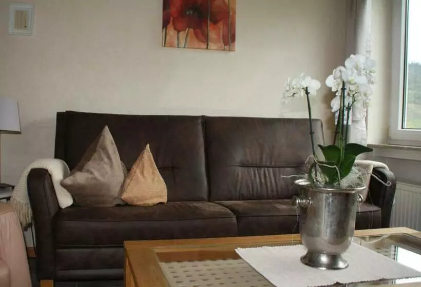 Majatalo Weingut Brennerei Gästehaus Emil Dauns