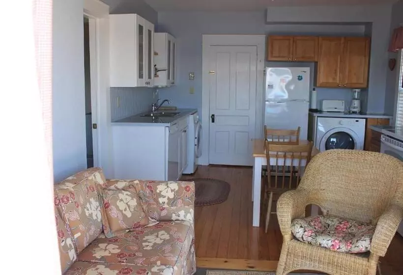 Retkeilymaja Compass Rose Heritage Inn