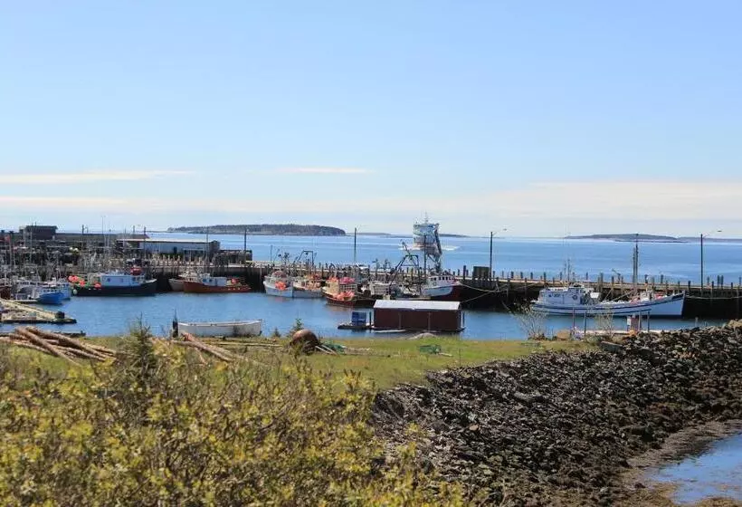 Retkeilymaja Compass Rose Heritage Inn