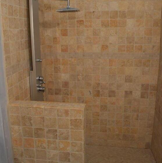 مبيت وإفطار Ferme De Palumiane Chambres Climatisées