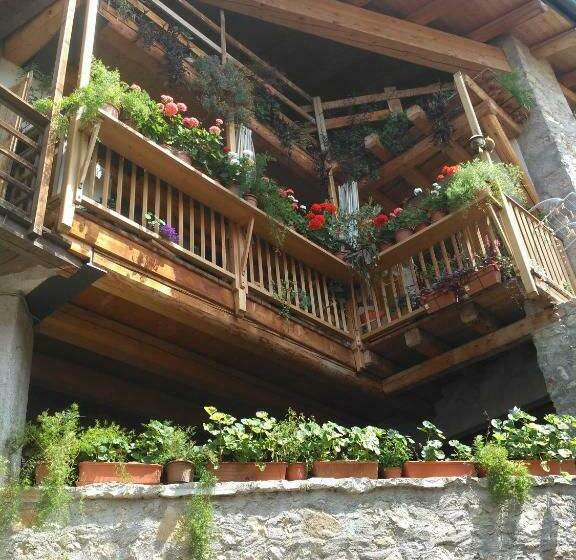 ベッドアンドブレックファースト La Cort Di Nonna Rosa