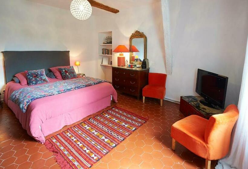 مبيت وإفطار La Grande Maison De Nans