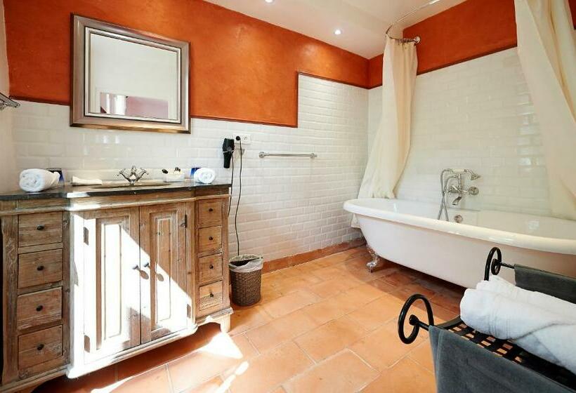 مبيت وإفطار La Grande Maison De Nans