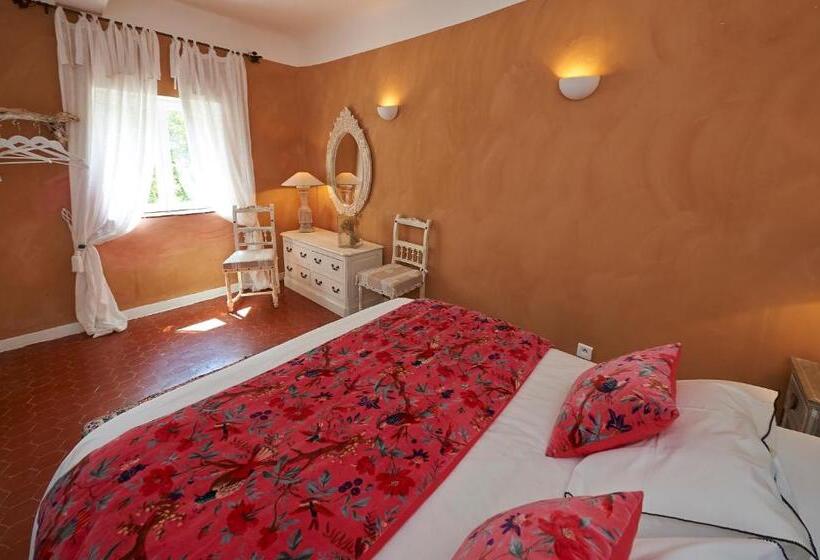 مبيت وإفطار La Grande Maison De Nans