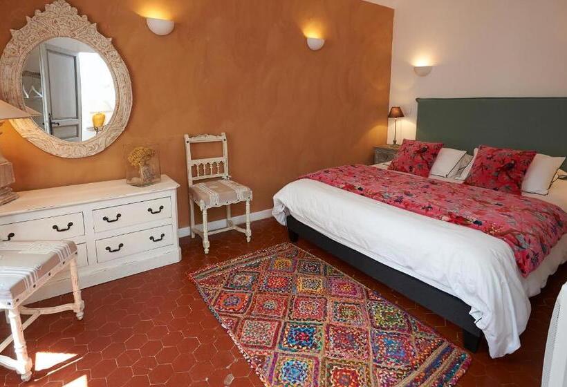 مبيت وإفطار La Grande Maison De Nans