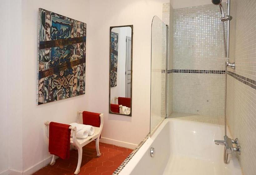 مبيت وإفطار La Grande Maison De Nans