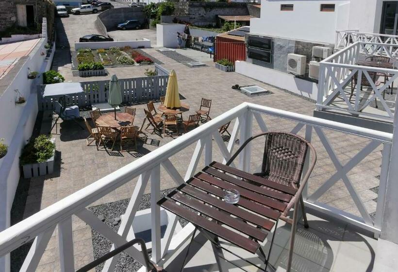 Faial Marina Apartments 1