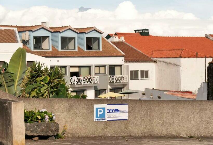Faial Marina Apartments 1