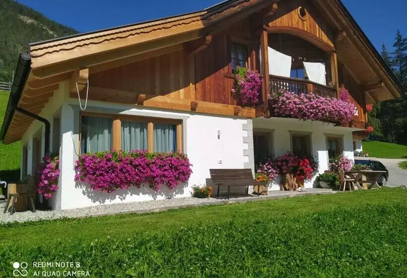 ホテル Agriturismo La Flu