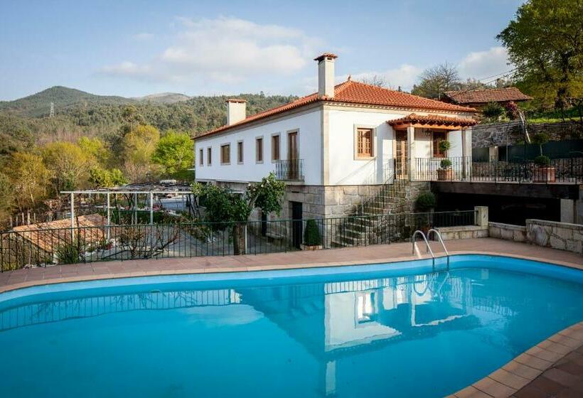 Отель Cerca Dos Passais