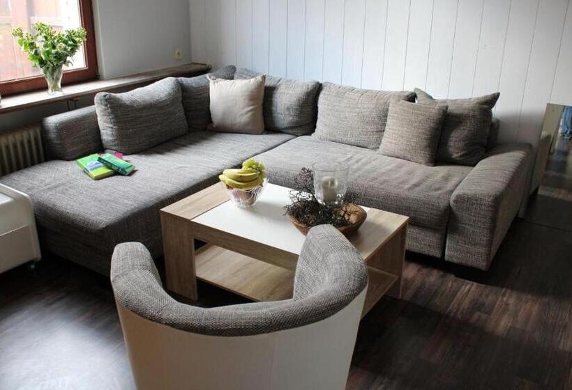 פנסיון Das Kleine Klee