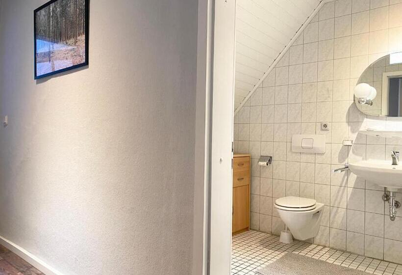 פנסיון Das Kleine Klee