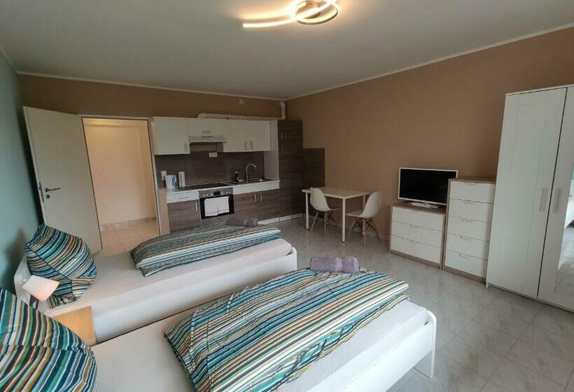 פנסיון Home At Friends City Zu Hause Bei Freunden