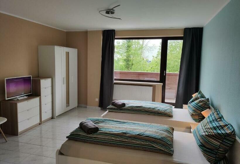 פנסיון Home At Friends City Zu Hause Bei Freunden