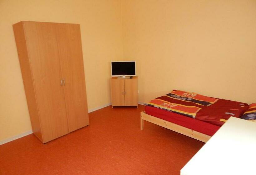 פנסיון Home At Friends City Zu Hause Bei Freunden