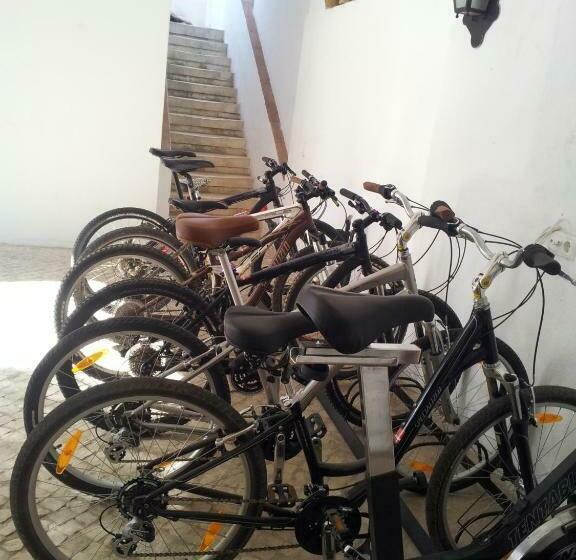 تختخواب و صبحانه Casa Da Tia Guida