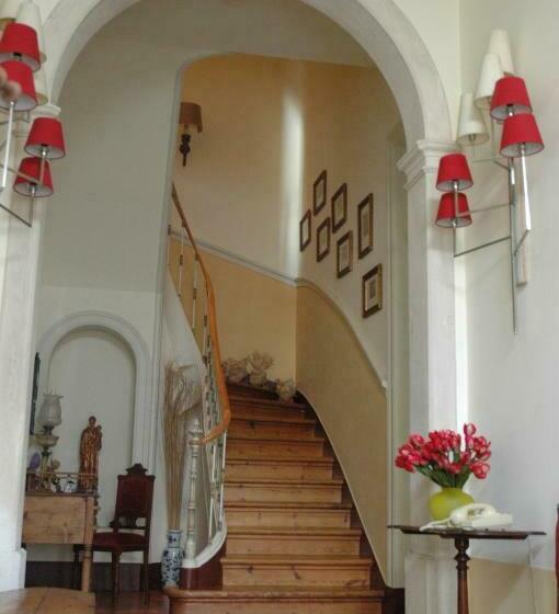 تختخواب و صبحانه Casa Da Tia Guida