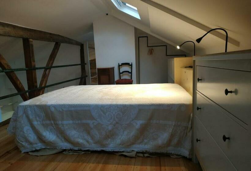 تختخواب و صبحانه Casa Da Tia Guida