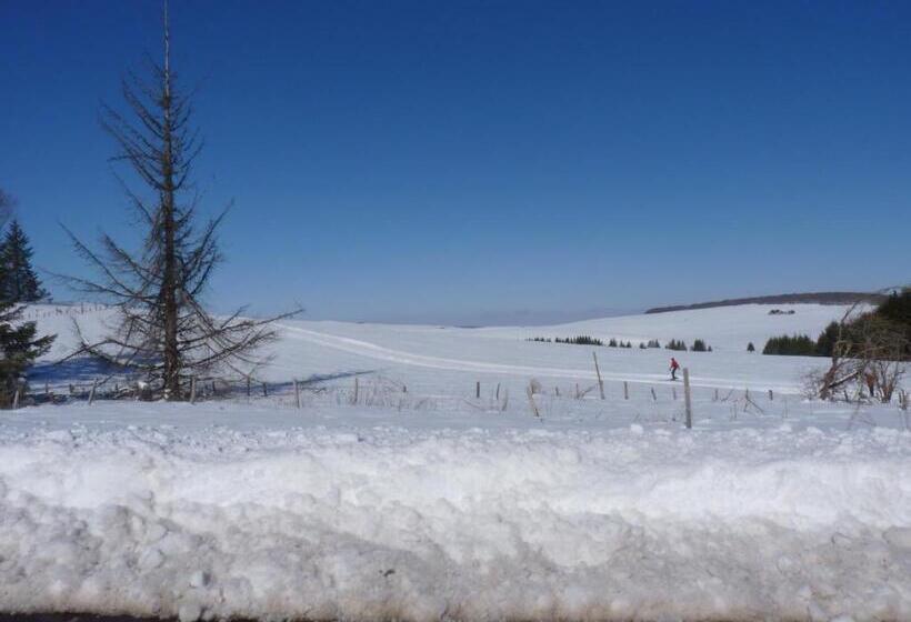 ベッドアンドブレックファースト Chambres D Hôtes Domaine De La Grangeotte