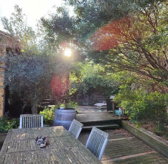 ベッドアンドブレックファースト Domaine Les Cascades