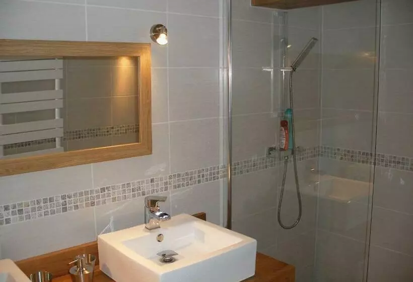 ベッドアンドブレックファースト Domaine Les Cascades