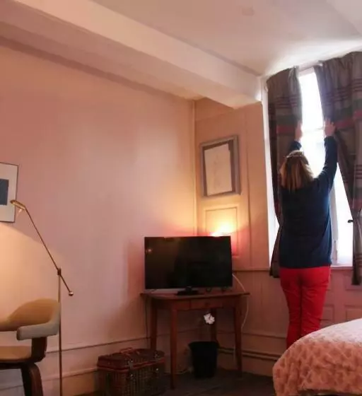 ベッドアンドブレックファースト Les Capucines