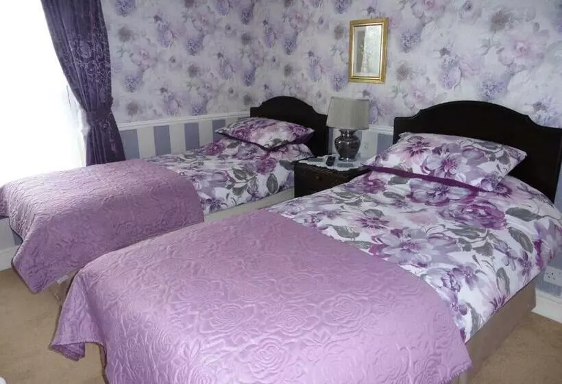Hillside Bed And Breakfast