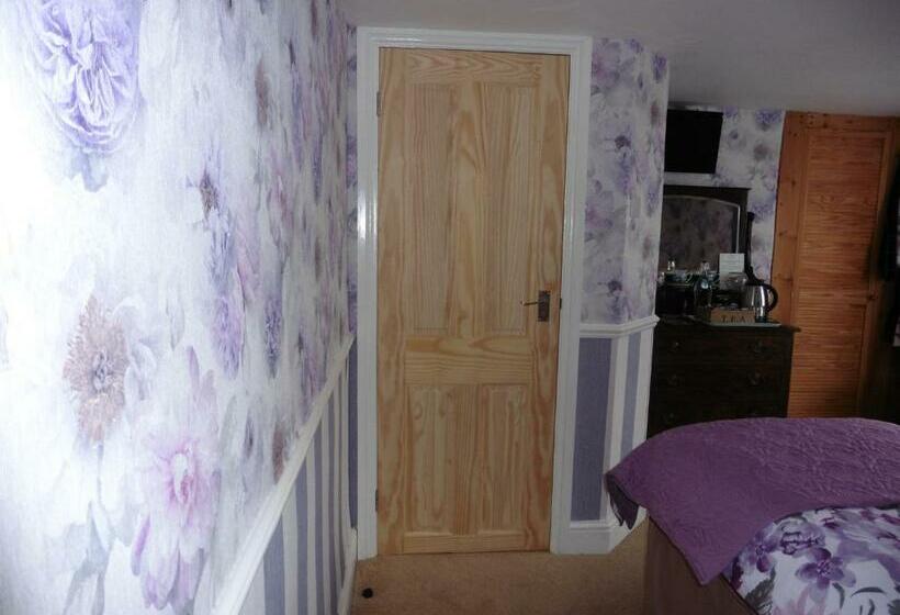 Hillside Bed And Breakfast