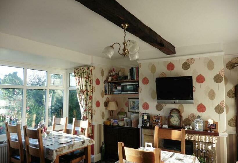 Hillside Bed And Breakfast