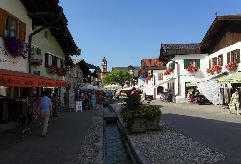 ペンション Gästehaus Arnspitzblick