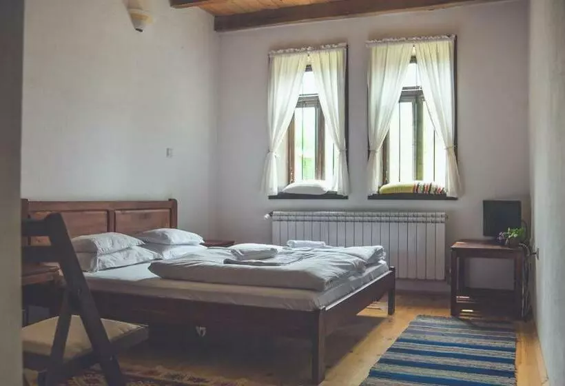 ペンション Mutafova Guest House