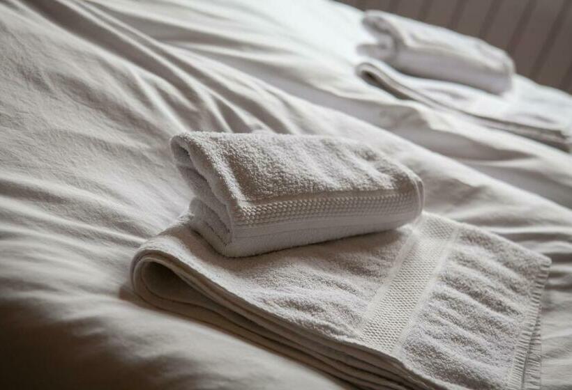 펜션 Mutafova Guest House