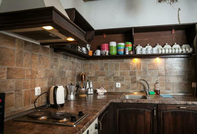 펜션 Mutafova Guest House