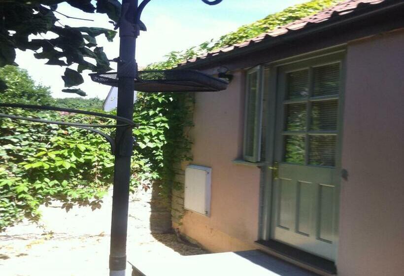 ベッドアンドブレックファースト Cherrybrook