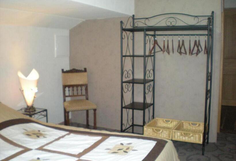 مبيت وإفطار Manoir Larcouillet